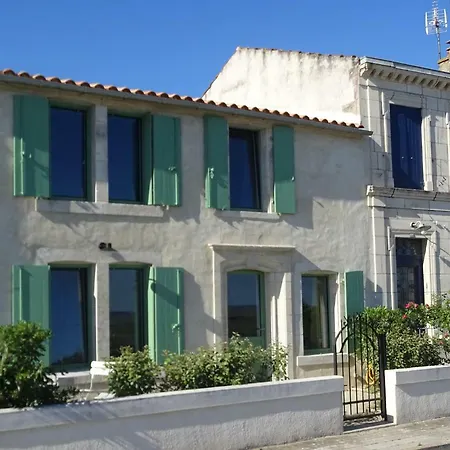 La Maison De Gaston Le Port-des-Barques Exterior photo